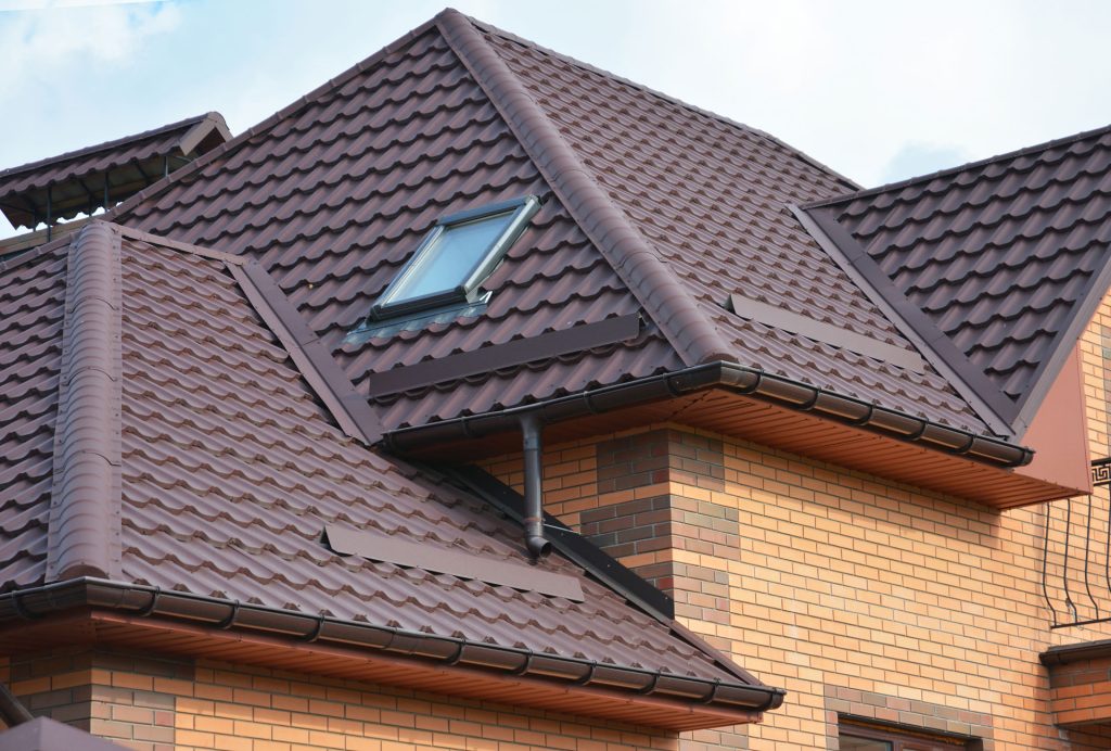 A Closer Look At Standard Roofing Warranty Coverage