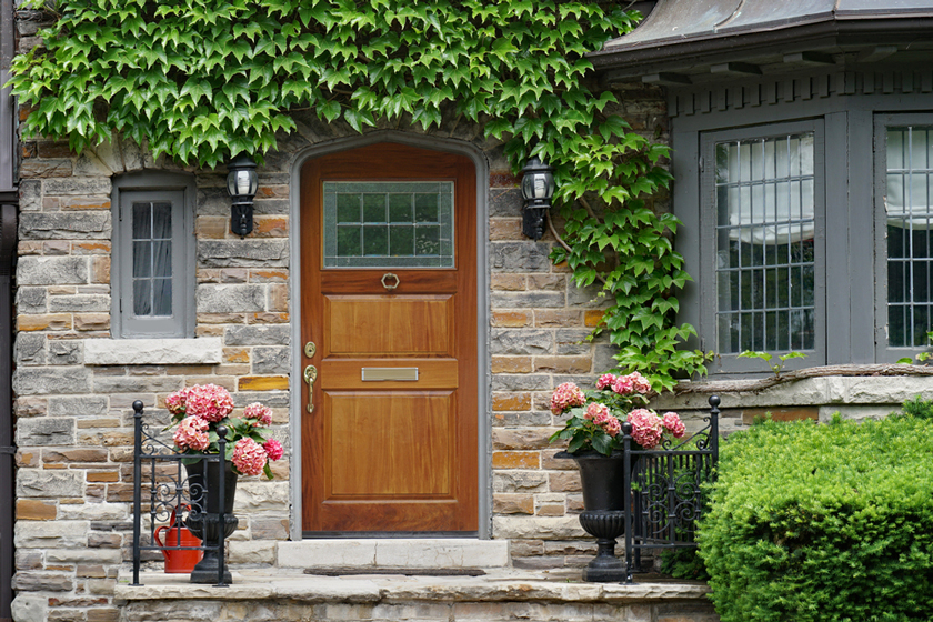 How To Choose A Hurricane-Proof Front Door For Your Pennsylvania Home